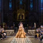 La Haute Couture se dévoile sous la voûte de la Cathédrale Américaine