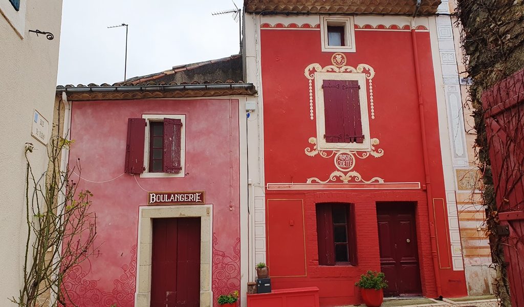 Village Castigno, un havre de paix au cœur du Languedoc. Village Castigno, un havre de paix au cœur du Languedoc.