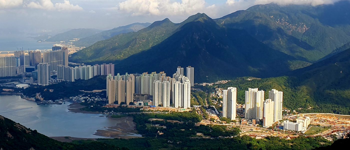 Hong Kong, la nature luxuriante côtoie les innombrables gratte-ciels
